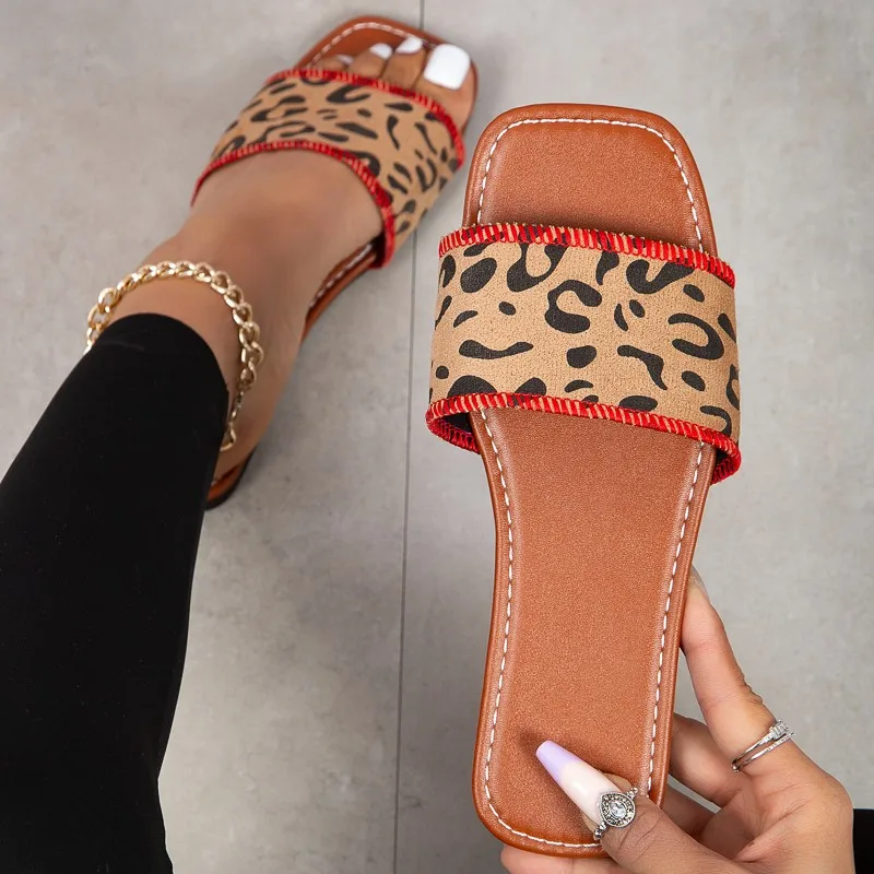 

New Woman's Shoes Fashion Leopard Print Slippers Women 2023 Summer Outdoor Flat Beach Square Toe Female Slides Casual Flip Flops