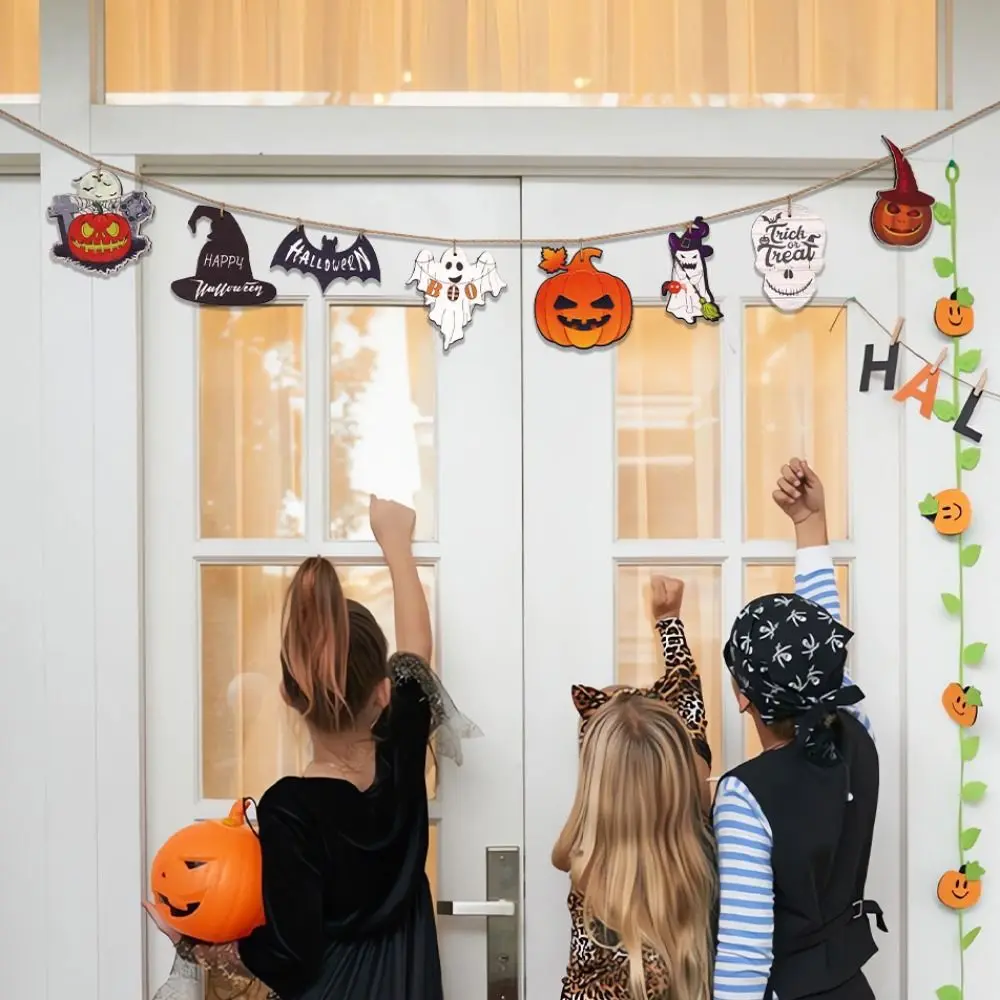 Деревянная гирлянда на Хэллоуин баннер со страшной летучей мышью вытягивающий