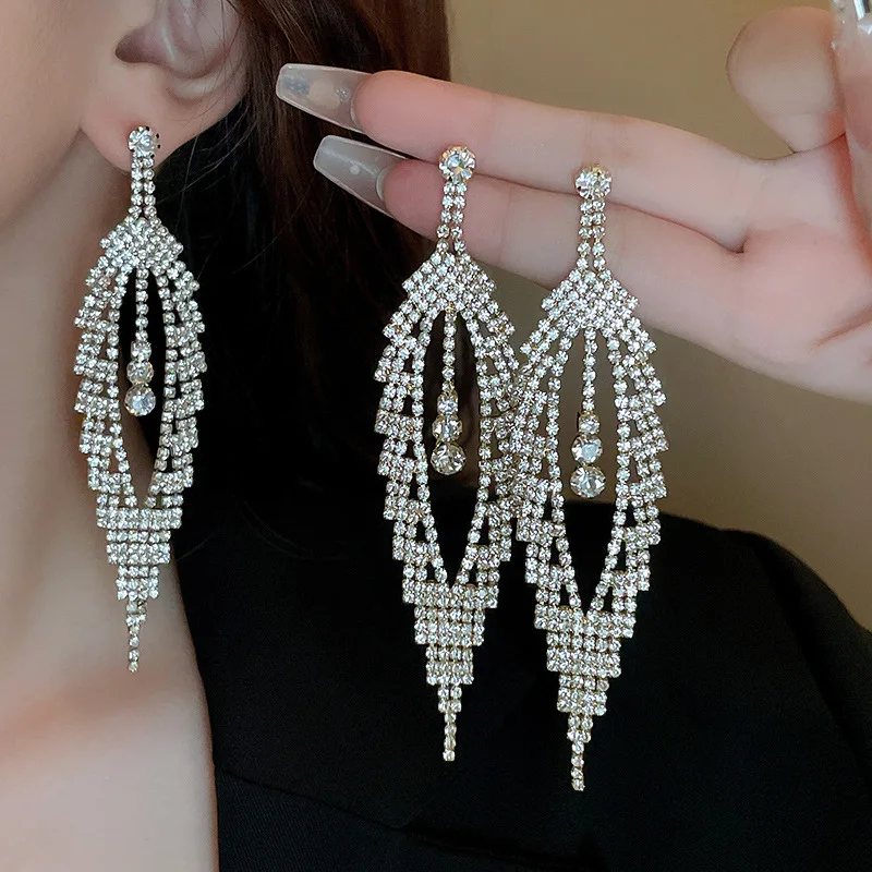 

New Rhinestone Design Earrings For Women Statement Full Crystal Luxury Dangle Earings Party Bijoux Femmes