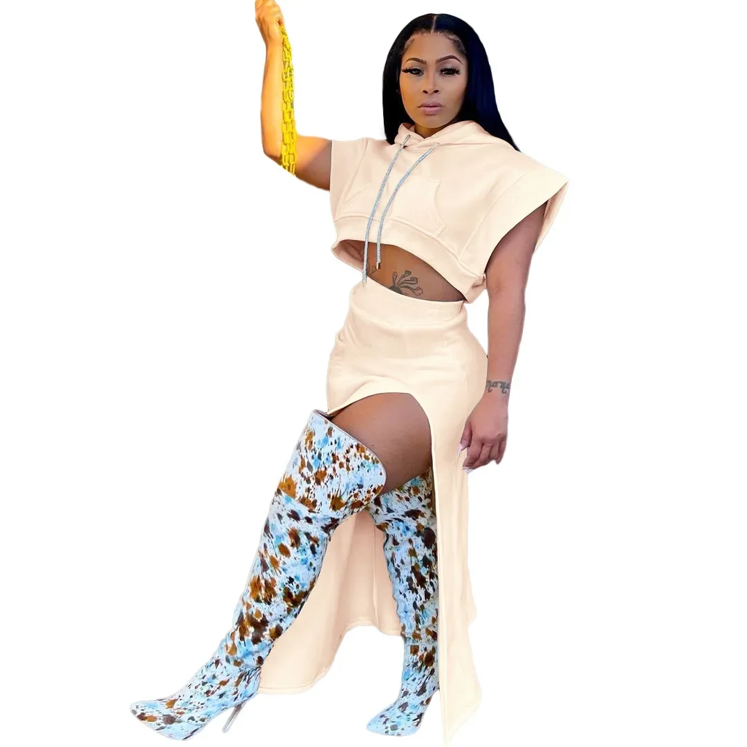 Летний женский комплект из двух предметов с капюшоном без рукавов