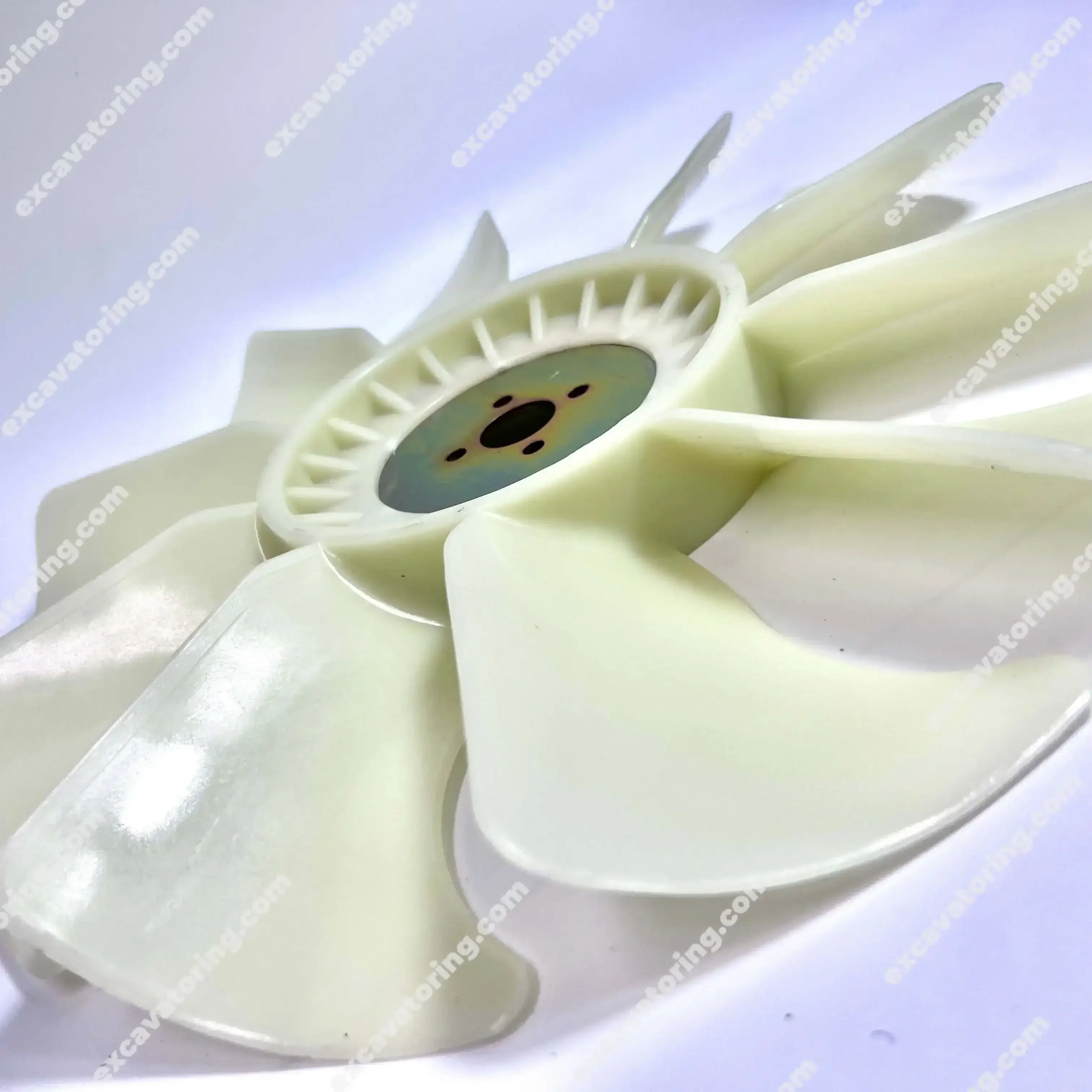 Для крыльчатки двигателя 3D84 10-осевой вентилятор Komatsu