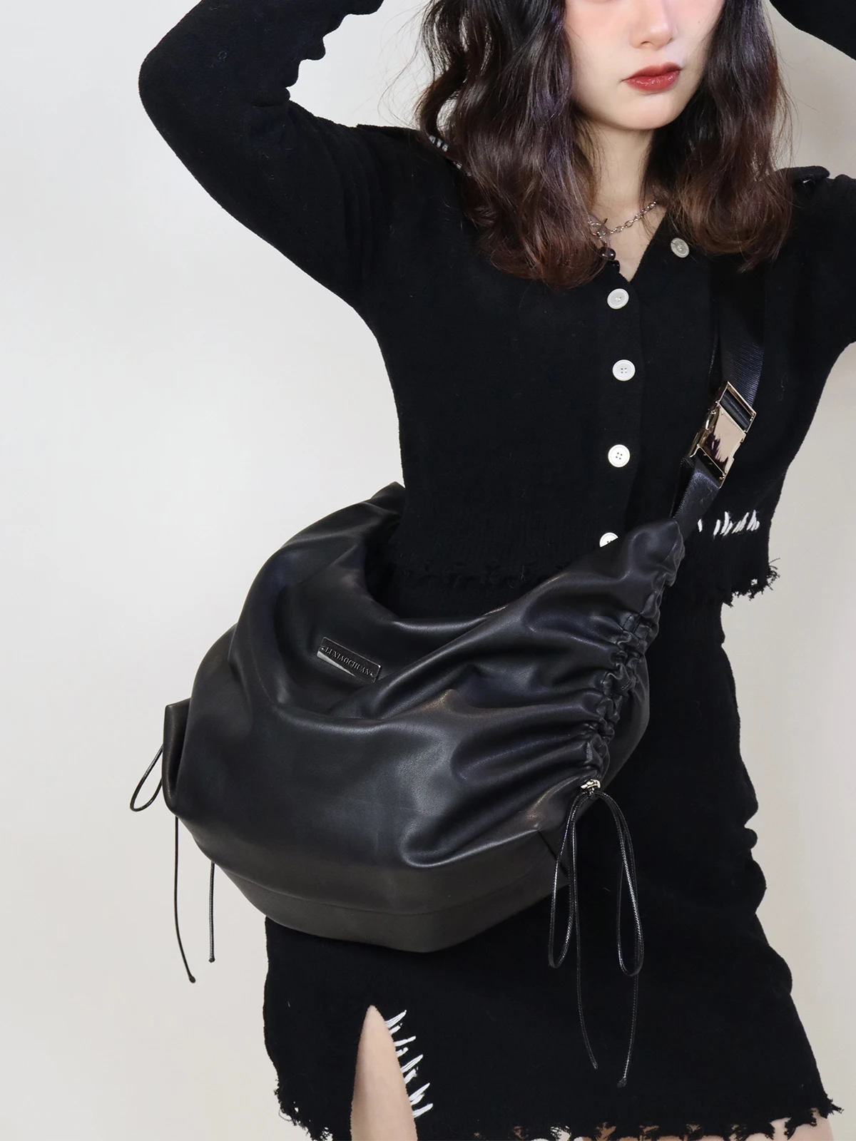 

Original Hot Girl Big Tote Soft Leather Shoulder Commuter Crossbody Large Capacity Cool Bag luxury handbags women bags designer