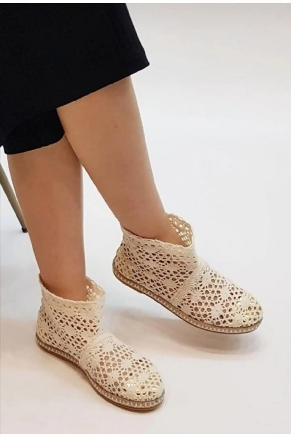 

Women Flats Shoes Tension Lace Patterned Daily Use Comfortable Short Boots Fashion Flats For Ladies Casual Summer Footwear