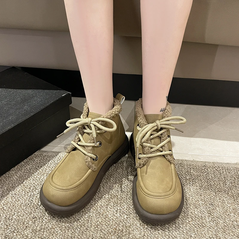 Женские ботинки на плоском каблуке. Зимняя обувь для женщин. Австралийские