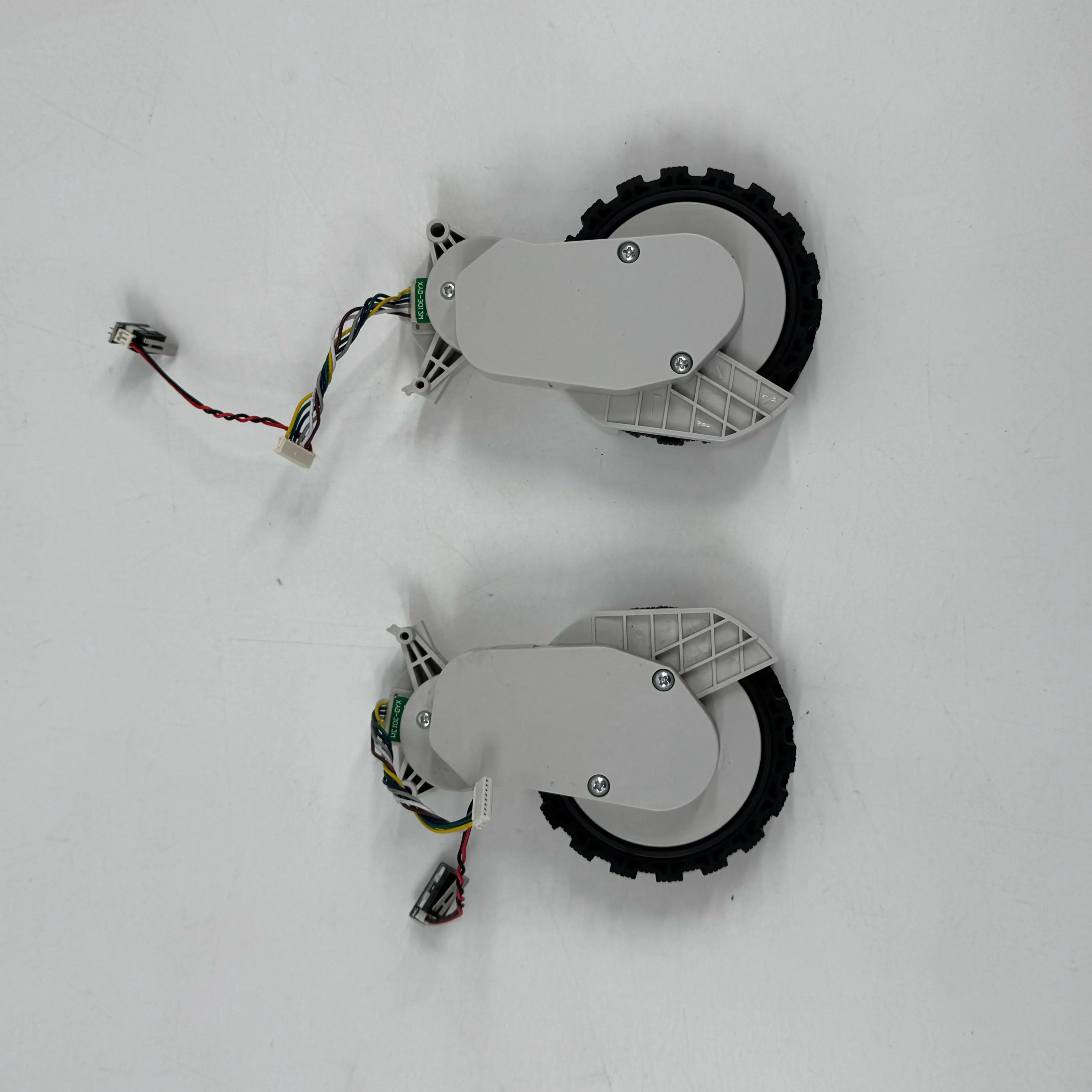 

Колеса для робота-пылесоса Dreame совместимые с MIJIA Mop M40