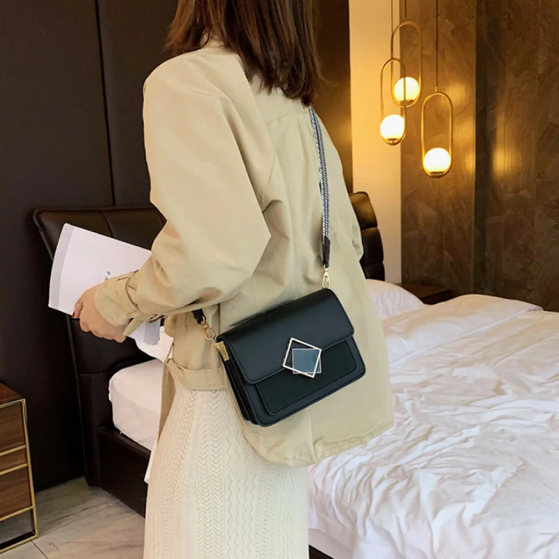 Women's Retro Fashion Wide Shoulder Small Square Bags Luxury Crossbody Underarm сумка женская Purses and Handbags Free Shipping