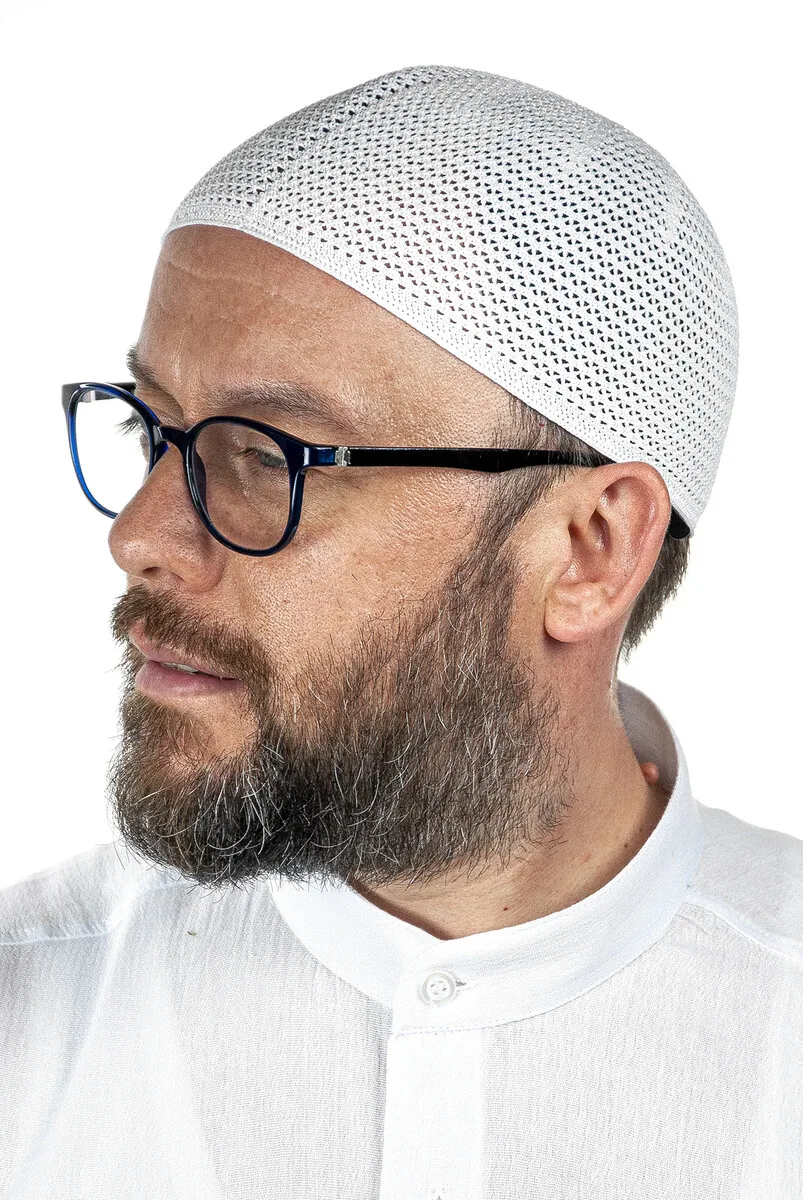 

Роскошная стальная вязаная шапочка IQRAH с намазом, белая, 1 шт.