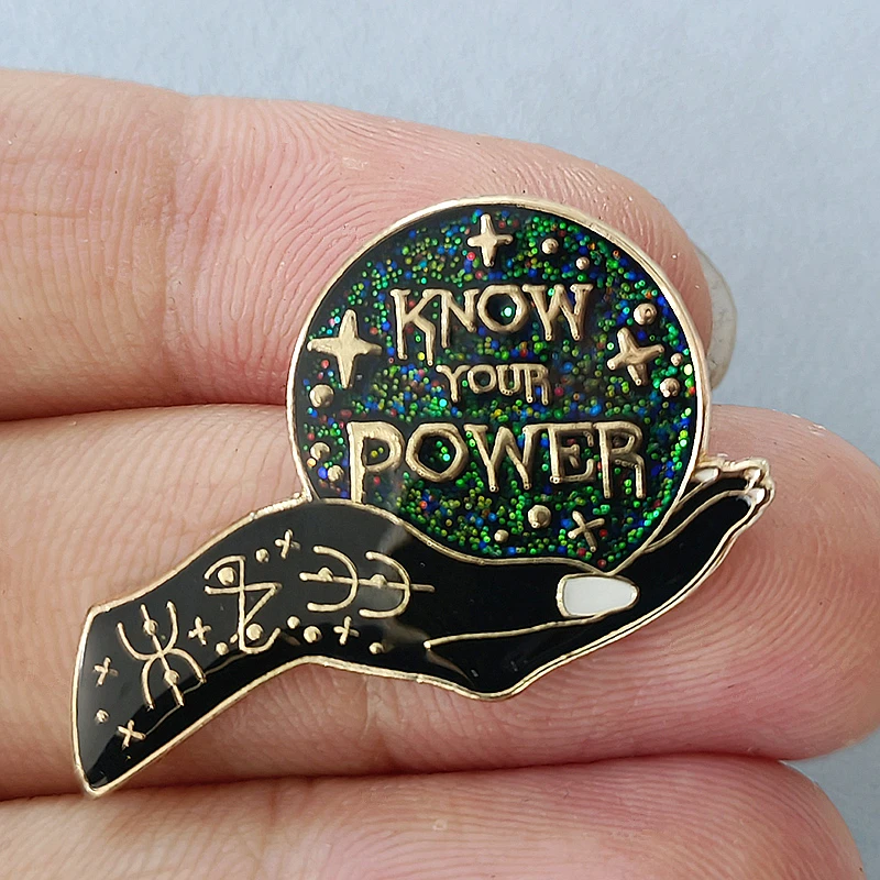 

Know Your Power Crystal Ball Brooch Metal Badge Lapel Pin Jacket Jeans Fashion Jewelry Accessories Gift