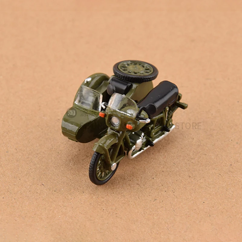 Модель мотоцикла на трех колесиках из сплава под давлением 750 масштаб 1:64