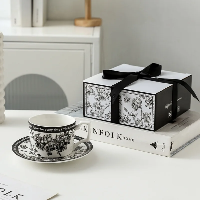 Европейская керамическая кофейная чашка красного и черного цвета фарфоровая