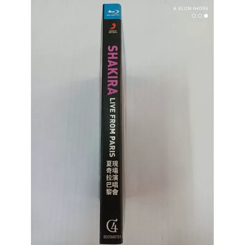 Фото Blu-ray диск с концертным выступлением Шакиры и Майкла Бертона вживую №3