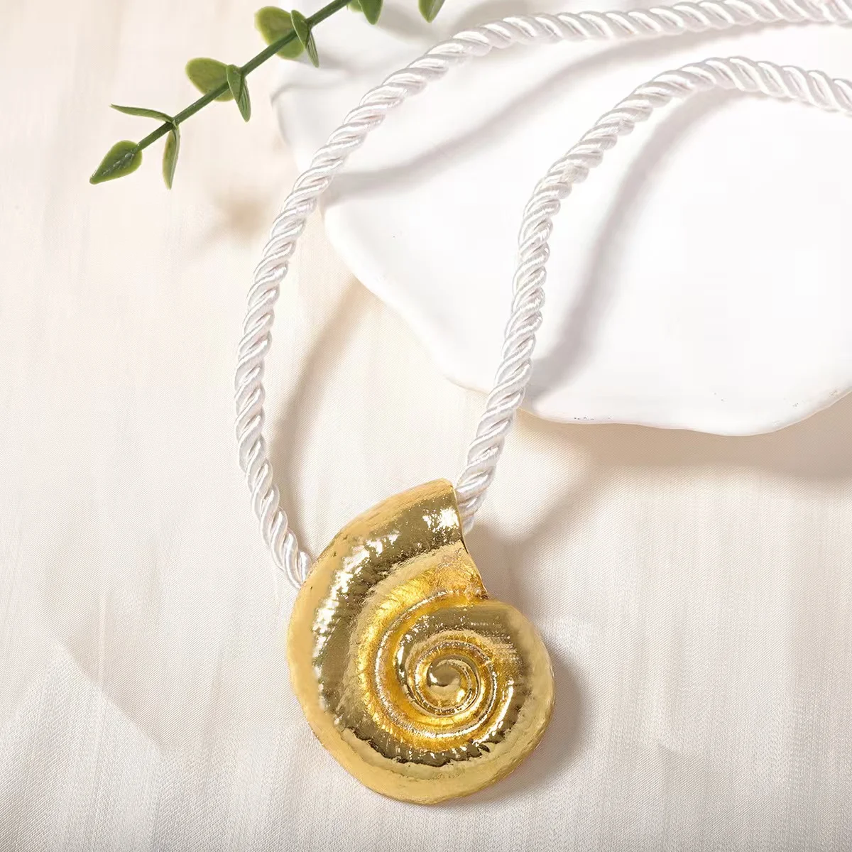 Ожерелье-чокер из нержавеющей стали