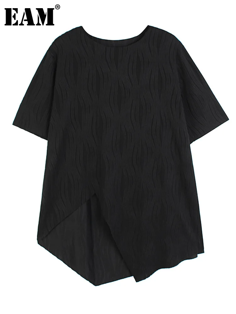

[EAM] Women Black White Irregular Pleated Casual T-shirt New Round Neck Short Sleeve Fashion Tide Spring Summer 2022 1DE7667