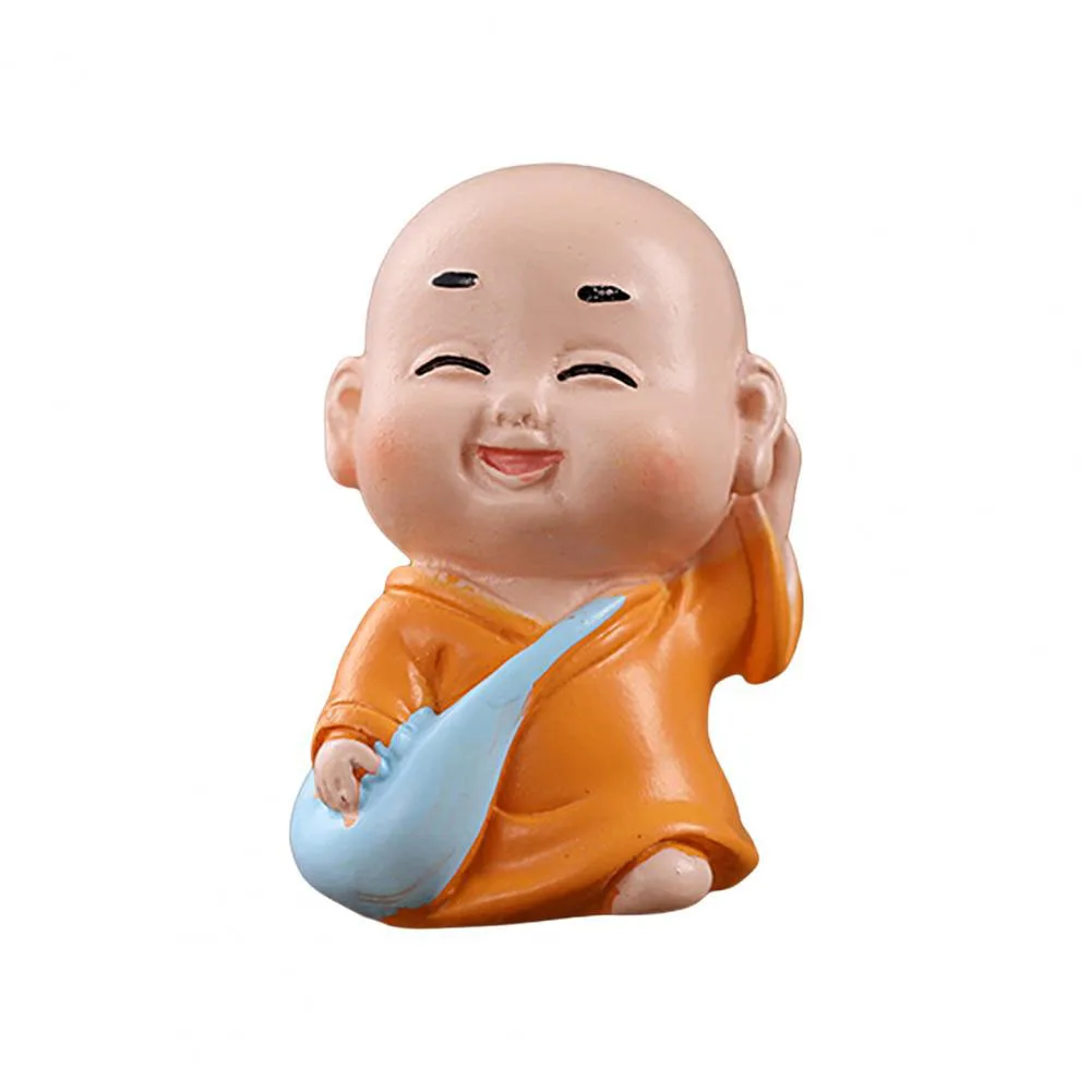 

Миниатюрный буддийский монах из канифоли