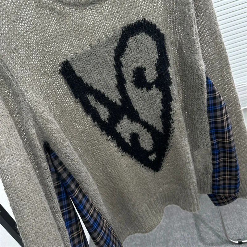 Женский свитер Новинка осени 2024 Топ с длинным рукавом и принтом в форме сердца