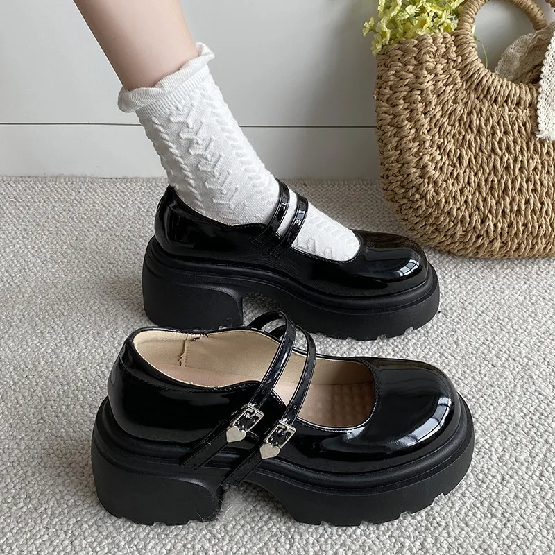 

Женские туфли 2023 оксфорды с круглым носком клоги на платформе с закрытым носком Модные повседневные женские кроссовки Новая Кожаная удобная обувь на толстой подошве