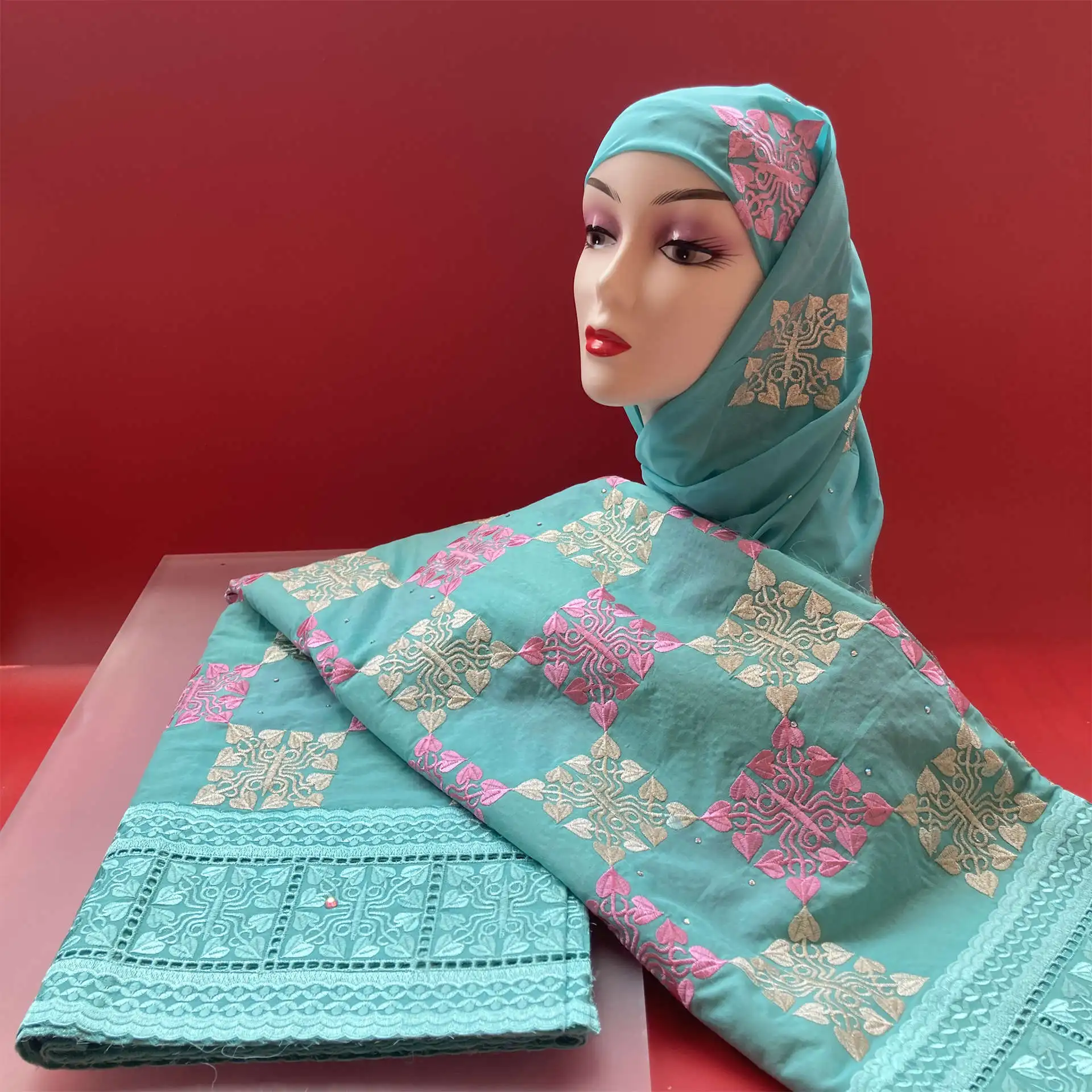 

Voile Luxury Lace Fabric Design African Women Scarf Cotton Swiss Lace 5Yards + Dubai Muslim Scarf Beautiful Hijab Turbans XSSC54