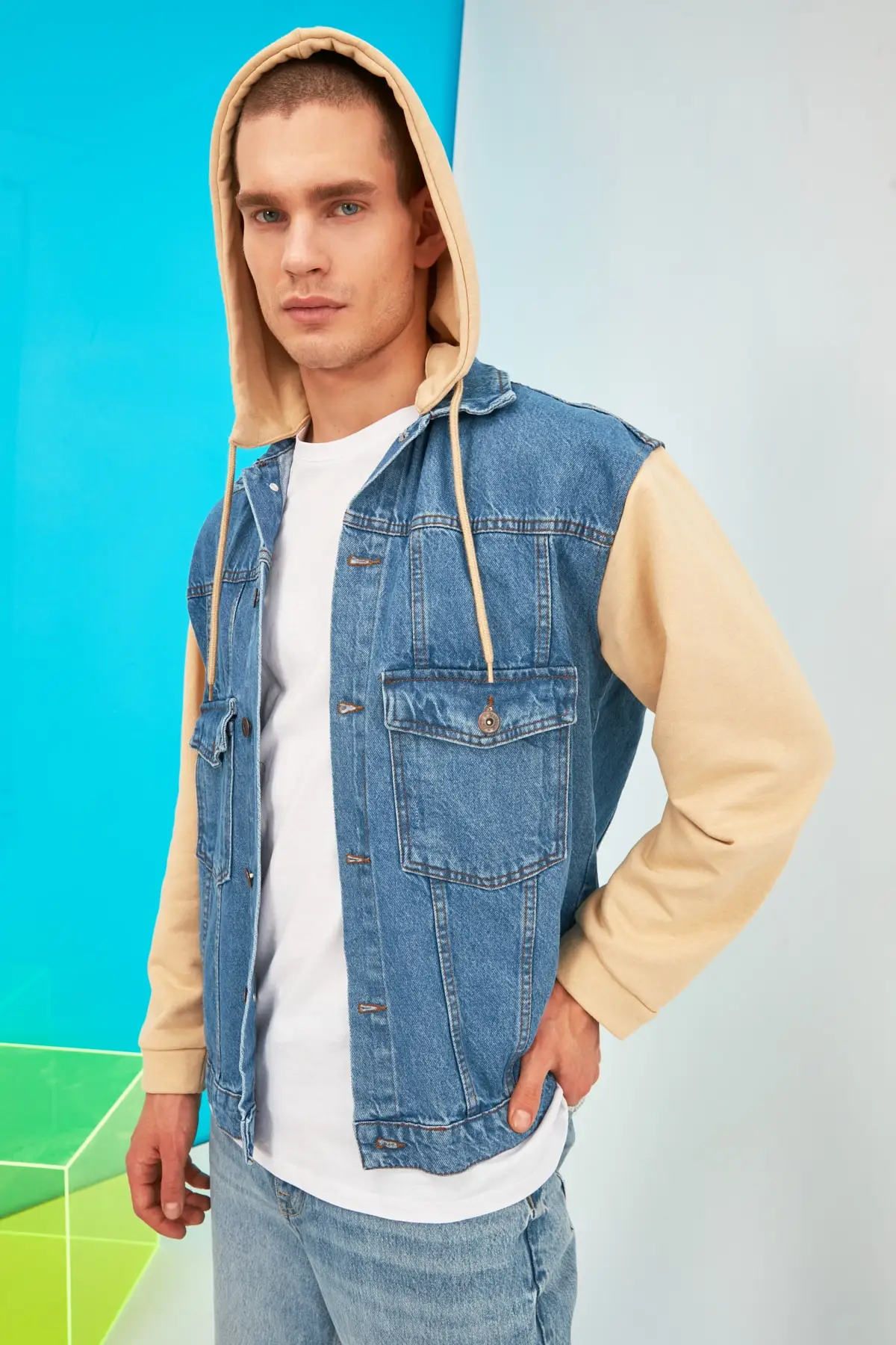 

Trendyol Men 'S Knitted Sleeve And Knitted Hooded Regular Denim Jacket TMNSS21CE0277