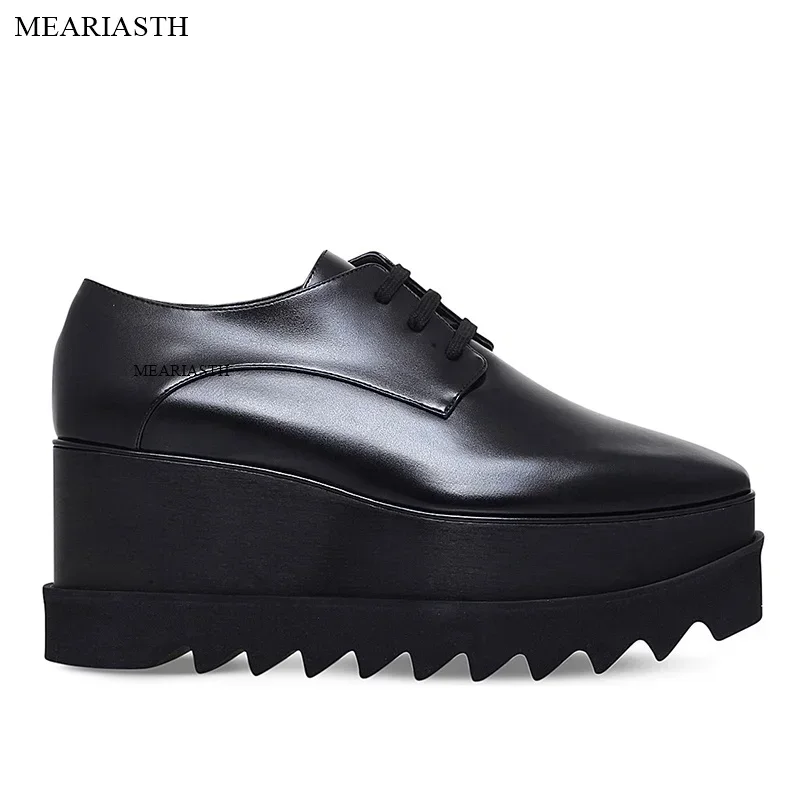 Женские однотонные туфли на плоской подошве