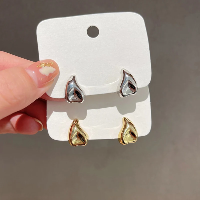 

2022 New Trend Irregular Heart Fashion Ear Studs For Women Design Style Modern Unique Stud Earrings Fashion Jewelry Gifts