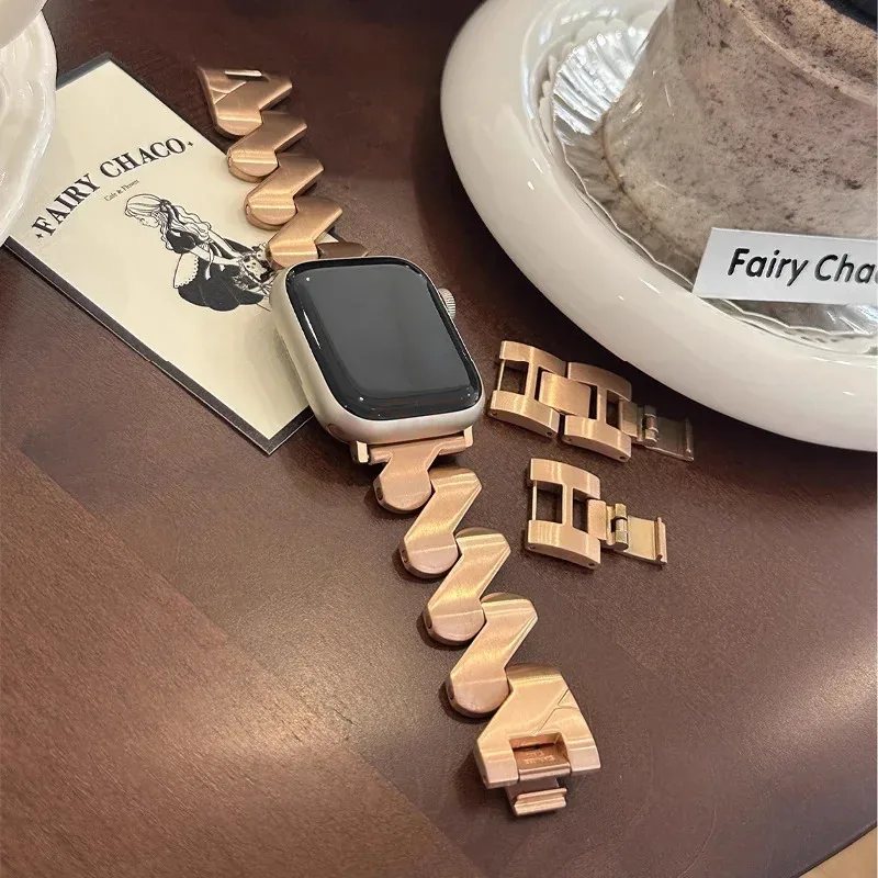 Фото Роскошный металлический ремешок для Apple Watch 41 мм 42 мм 49 мм 44 мм 45 мм волнистый матовый ремешок из нержавеющей стали для iWatch Series Ultra 8 7 6 5 4 SE №4