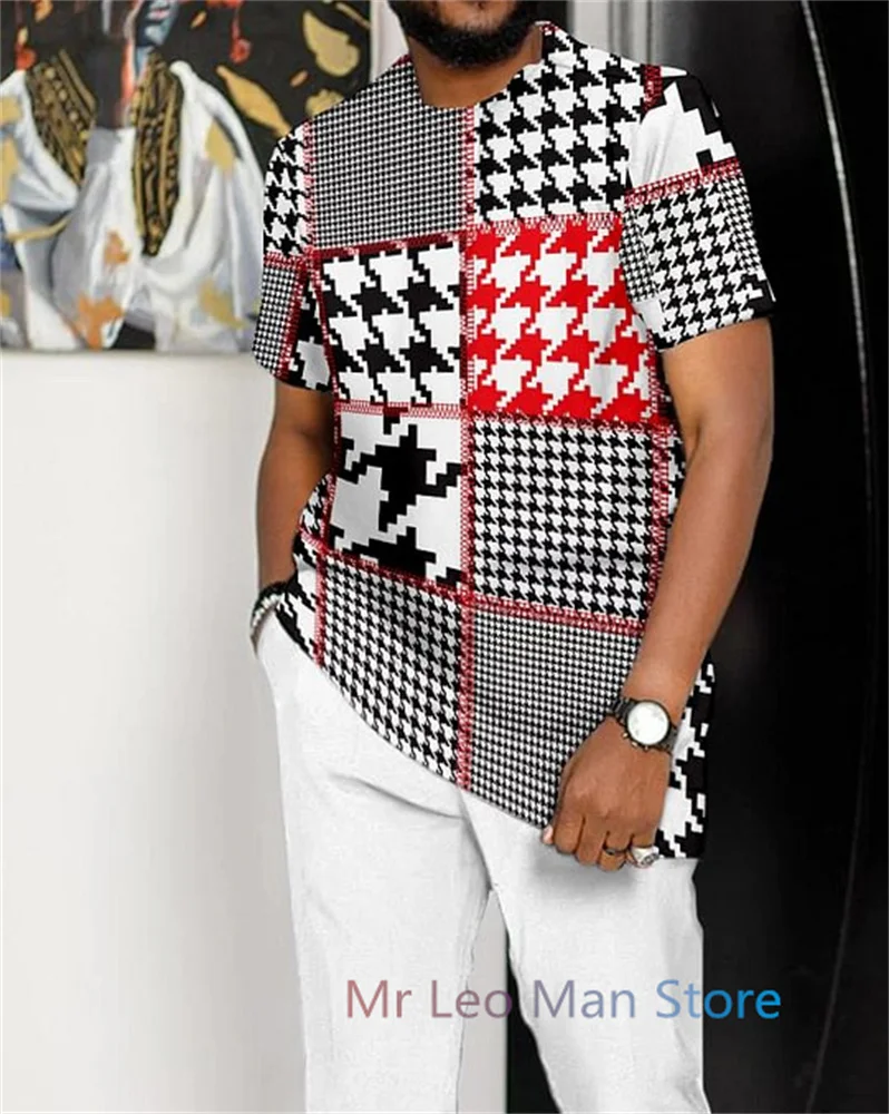 Рисунок 5 - Костюм спортивный мужской в полоску