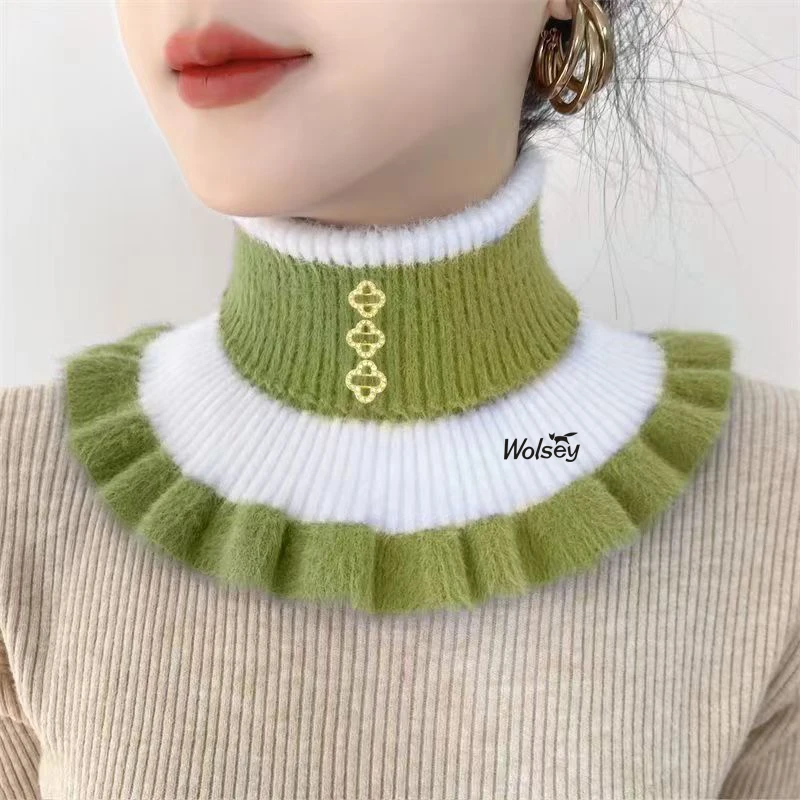 

New Women's Golf Thickened Neck Protection Premium Neck Scarf Golf Women's Neck Stripe Scarf