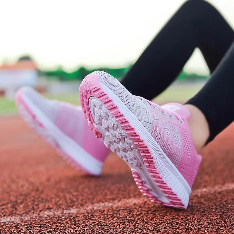 

Легкие уличные кроссовки, женские тренды 2022, женская спортивная обувь, женская обувь для бега, белые женские спортивные кроссовки, snackers 0118