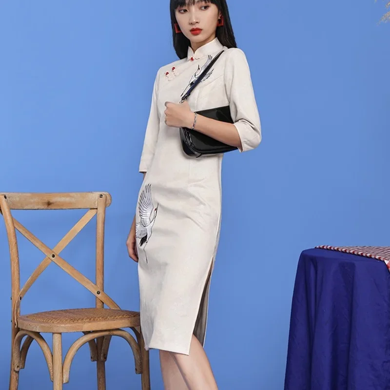 chinńska tradycyjna sukienka Cheongsam rękaw trzy czwarte haft żuraw podział Qipao moda w stylu vintage odzież damska 2024 12012