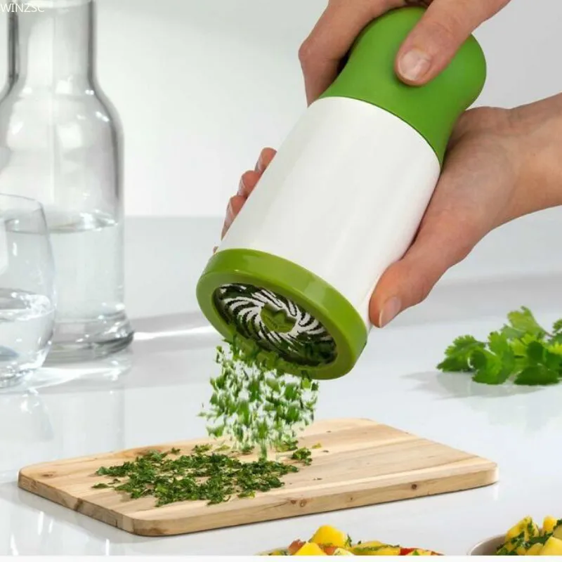 

Parsley Spice Mincer Stainless Steel Manual Herb Mill Vegetable Grinder Chopper Condiment Container Shaker Mills Kitchen Tools