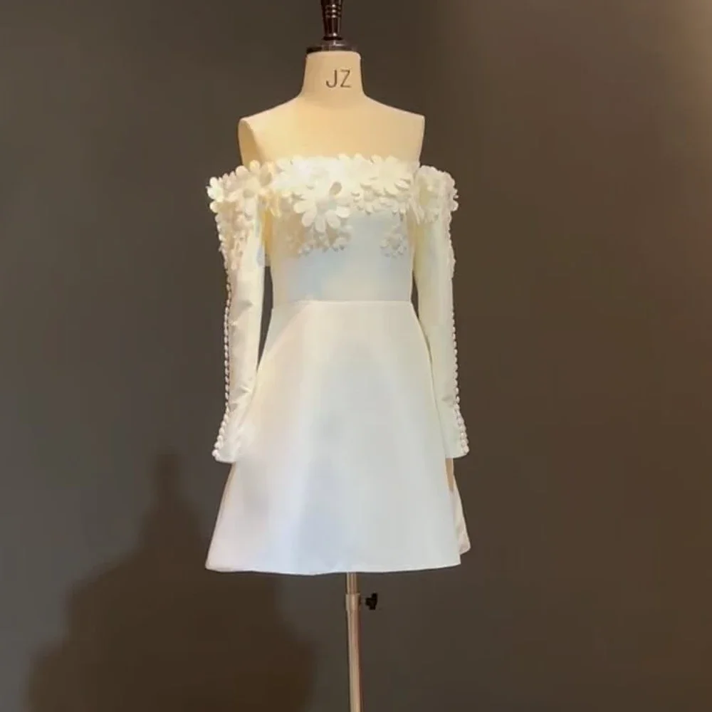 Элегантные простые вечерние платья трапециевидной формы с открытыми плечами по