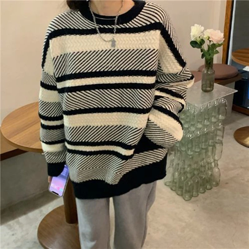

Casual Round Neck Striped Women's Sweater Autumn Long Sleeve Sweaters Korean Fashion Women's Clothing Knit Top Y2K Baggy Jumper