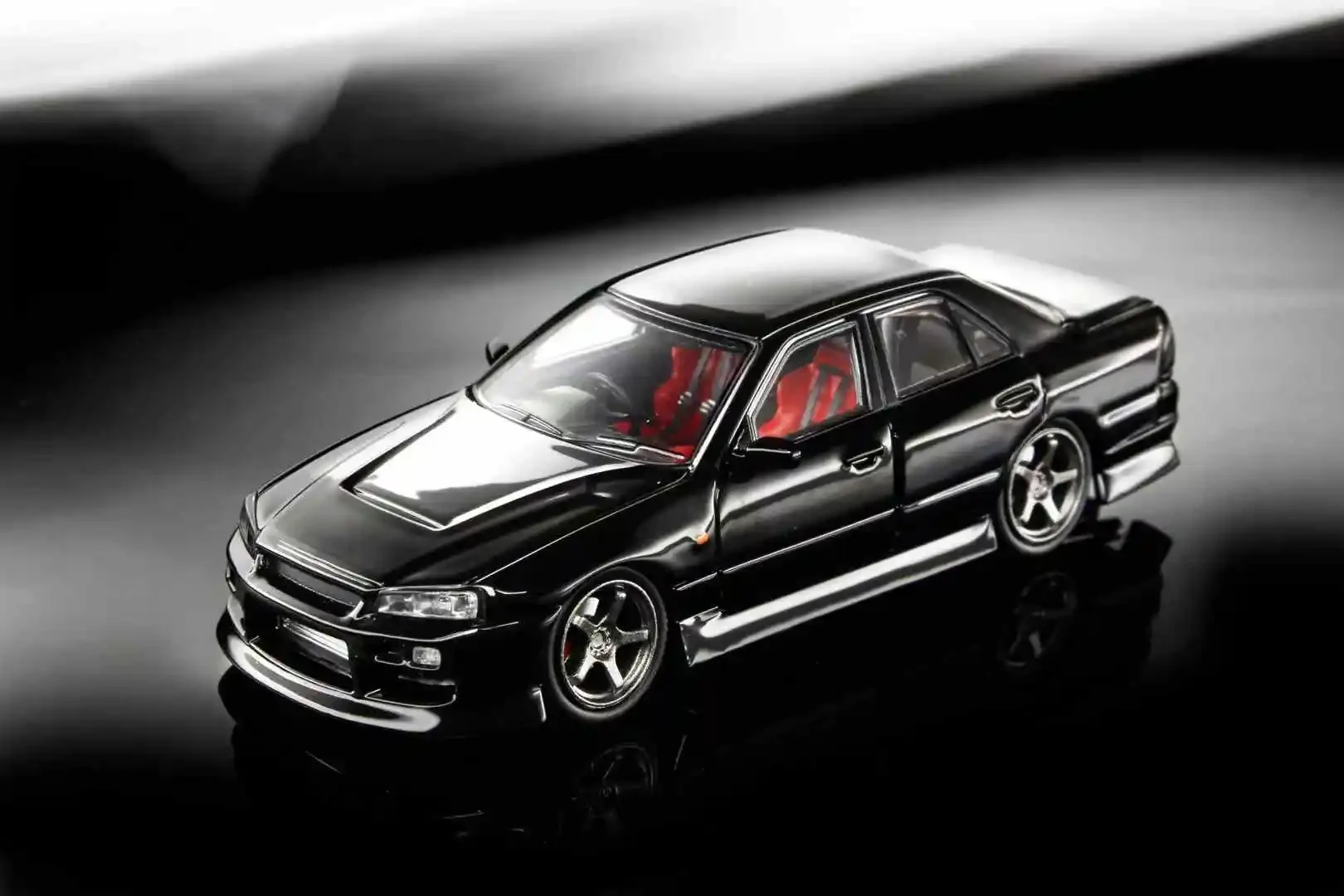 Литая под давлением модель автомобиля Mortal 1:64 URAS ER34 Turbo