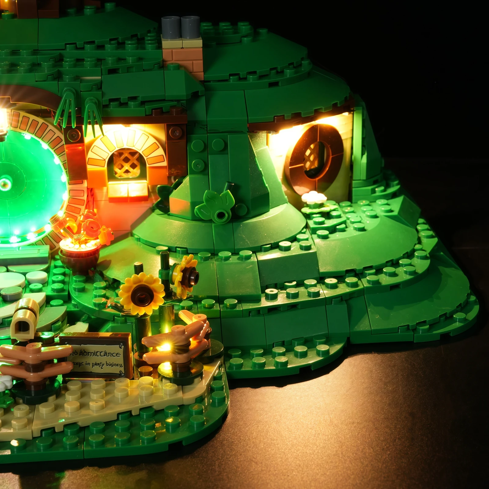 Фото Набор светодиодных фонарей MAXCXT для LEGO 10354. Володар колец: Шира. ™   Декоративная лампа своими руками с батарейным блоком №5