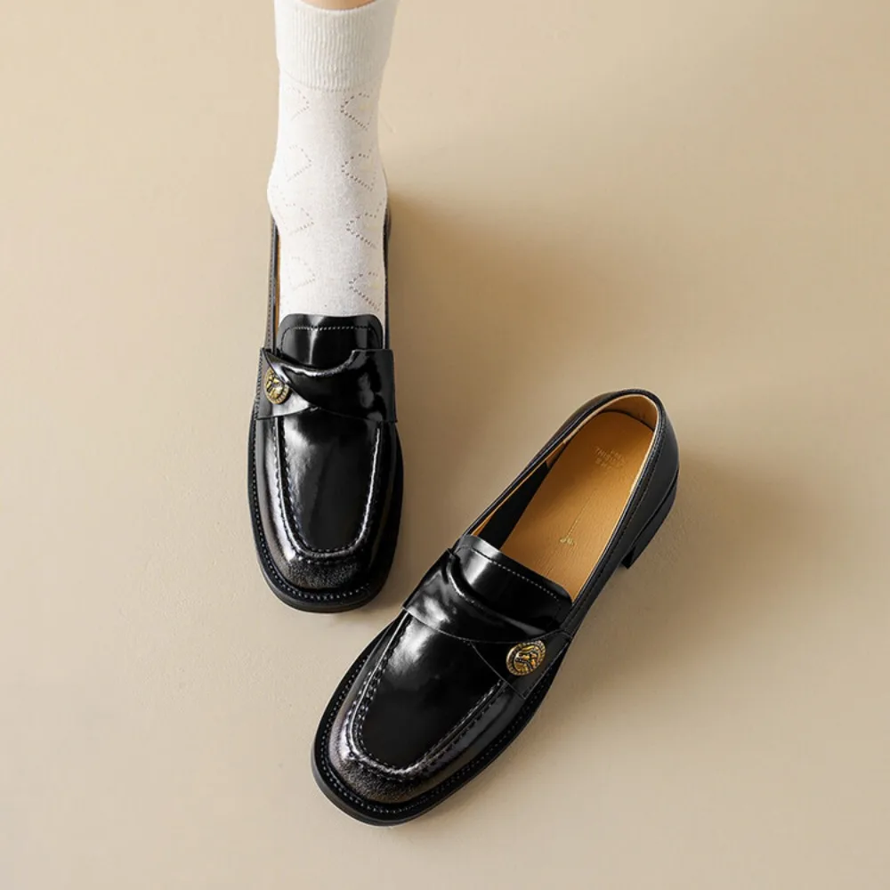 Женские маленькие кожаные весенне-осенние весенние и осенние лоферы на толстом