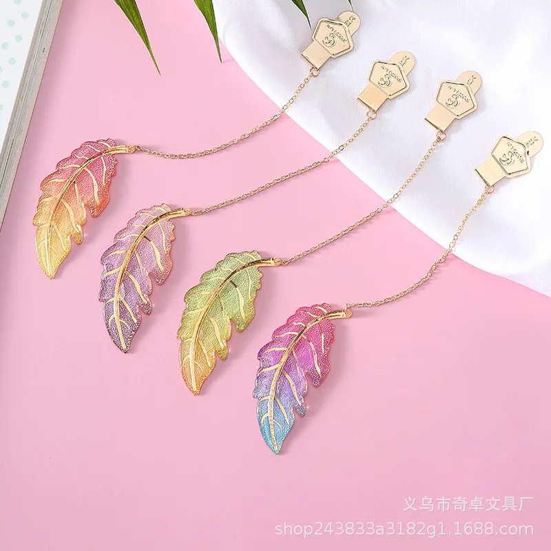 

1 шт. Симпатичные цветущие вишни, цветные листья, снежинка, креативная перекладка, Закладка для книг, дизайн для учеников, подарок для ученик...