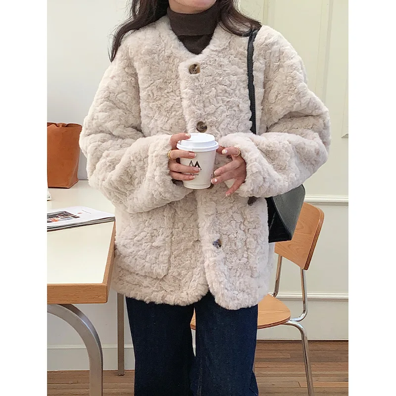 Autumn and Winter New Jacket Women's Apricot Fur One Fur Thick Jacket Round Collar Hundred Thickening Warm Outside Take on Top