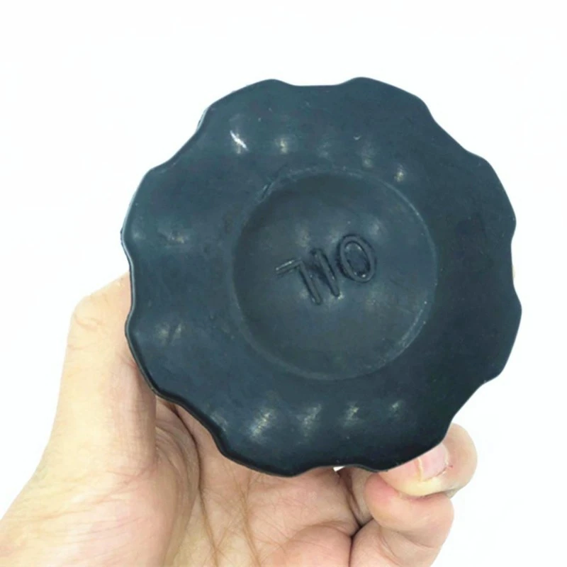 

Excavator Oil Cap Oil Filler Cap Excavator Accessories For Komatsu Pc60/120/200/220/240/360-7-8-6