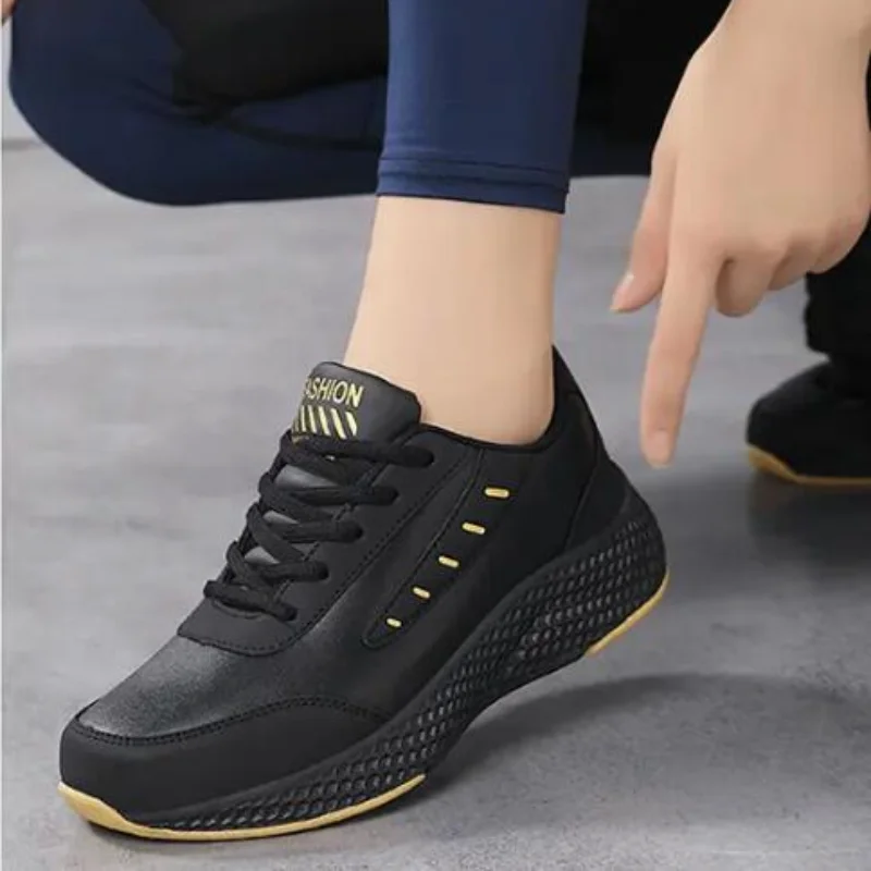 Кроссовки женские на плоской подошве повседневные Модные кеды для скейтборда