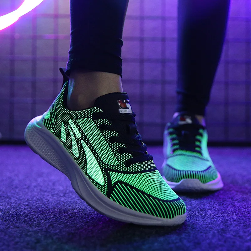 Lightweight Running Jogging Breathable Sport Shoes Women Lace-Up Athletic Training Reflective Couple Footwear Mens Sneakers