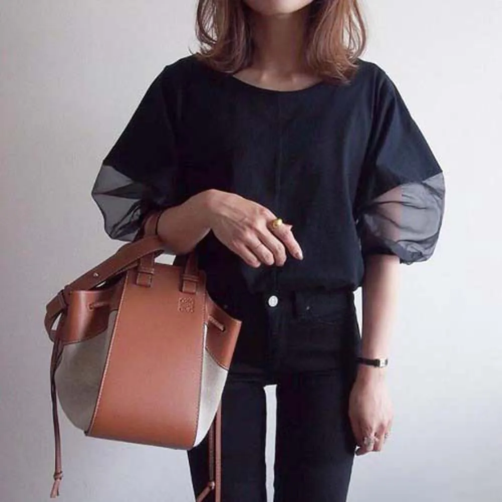 

2022 Fashion Women Summer T-Shirt Half Sleeve Round Neck Mesh Lace Patchwork Loose Pullover Round Neck Ladies Leisure T-shirt