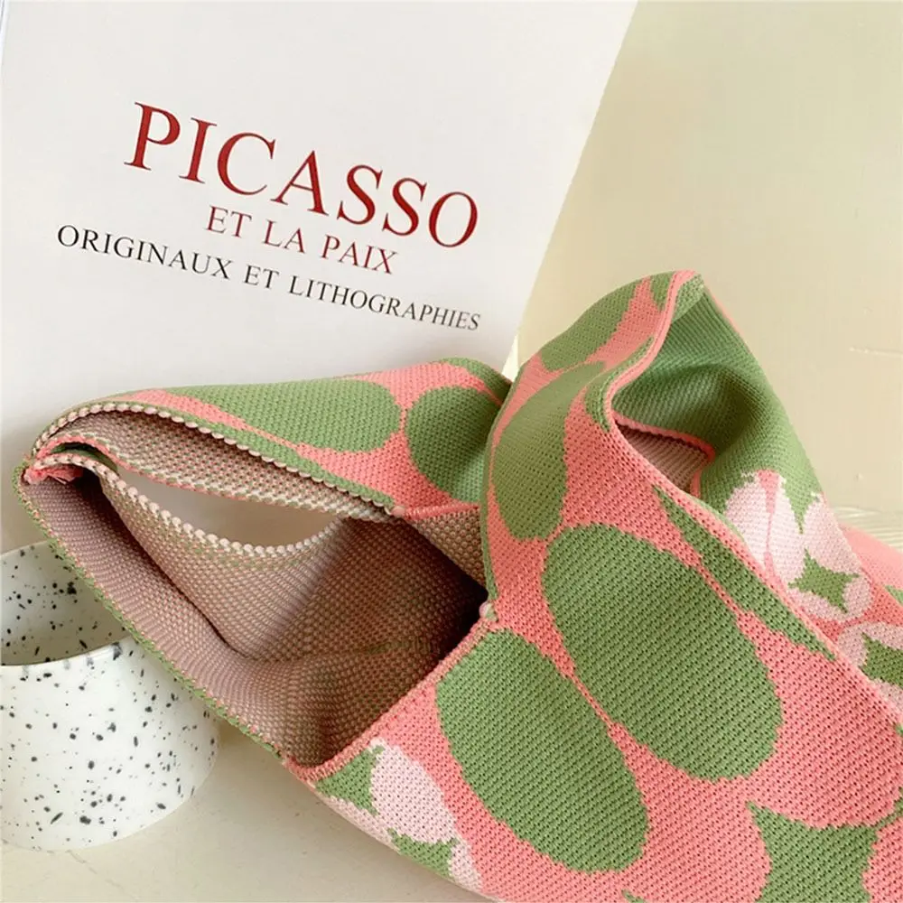 Модная женская подходящая по цвету дизайнерская тканая сумка 2023 Новинка