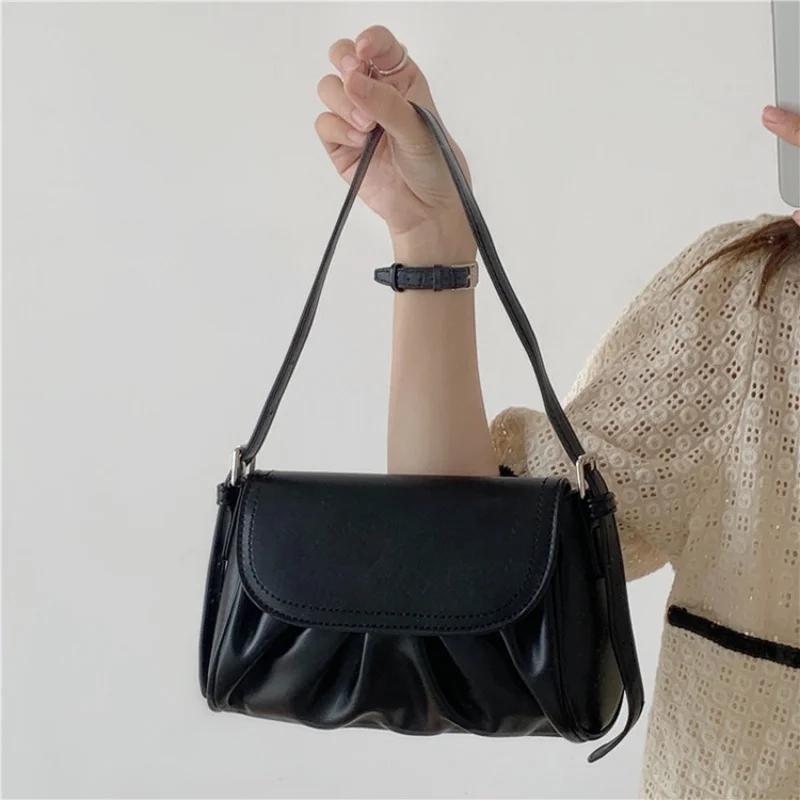 2023 New Fashion Style Pleated Underarm Bag High Quality Small Bag Niche Shoulder Messenger Bag for Women
