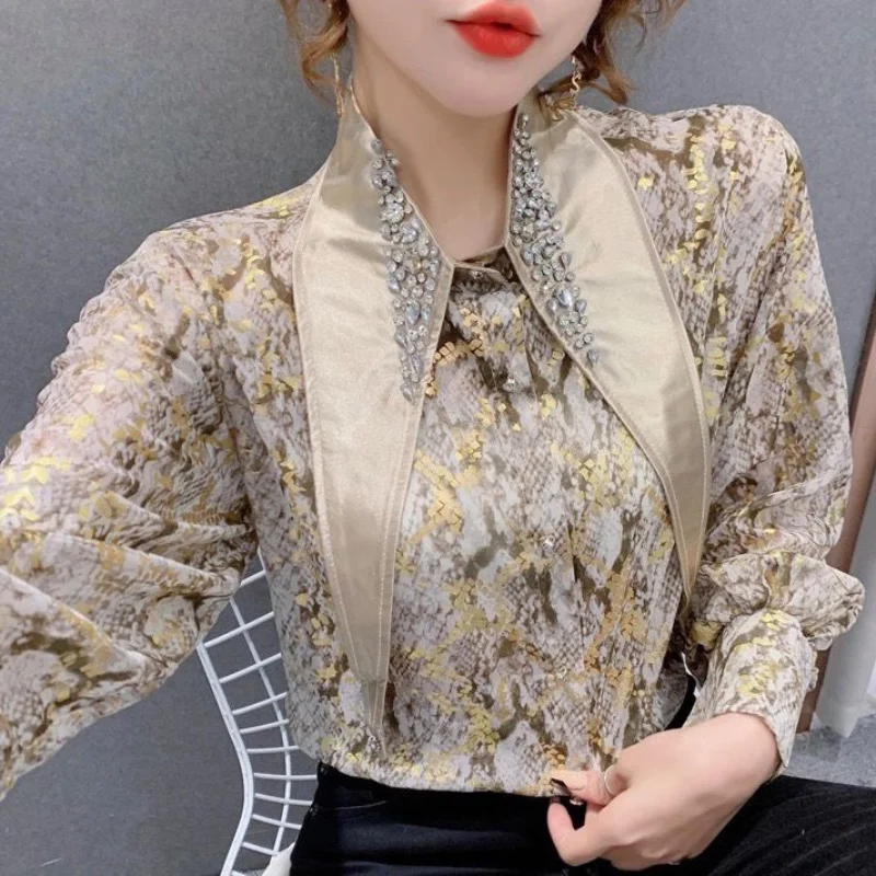 

Heavy industry diamond inlaid gilded chiffon sunscreen shirt women 2023 spring casual new loose long-sleeved blouse female top