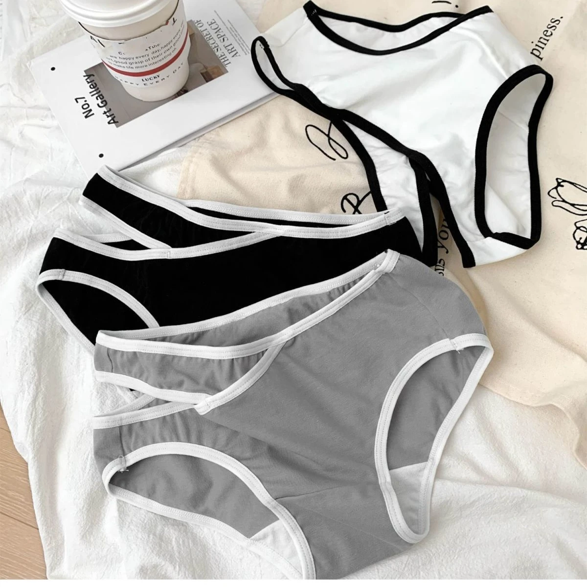 

Underpants Female Cotton Girl Students Breathable Antibacterial Crotch Seamless Sexy Split Large Size Briefs Gead