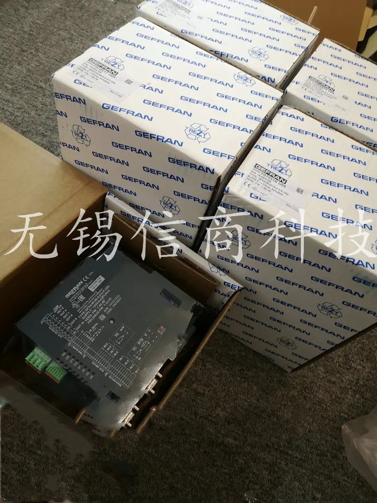 Итальянский контроллер GEFRAN GFX4-IR-30-R-2-0-E-U05 Новый оригинал