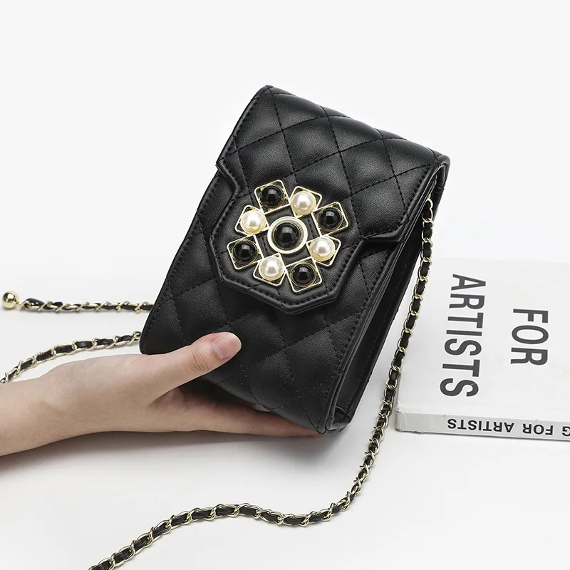 

Новинка лета 2023, нишевая миниатюрная сумка для телефона с цепочкой со стразами, сумка через плечо для женщин, удобная маленькая сумка