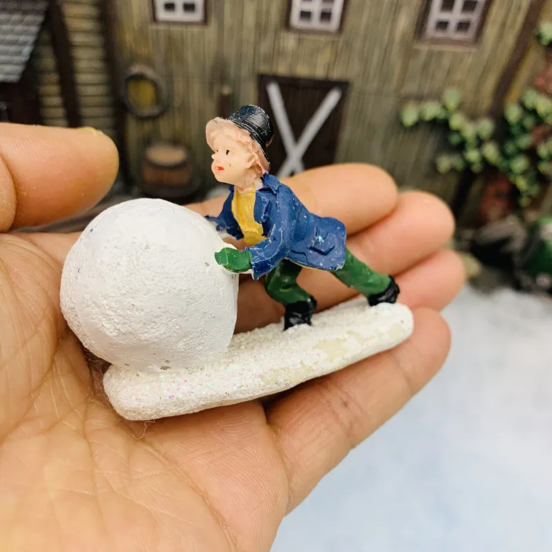 

Миниатюрные фигурки из полимера