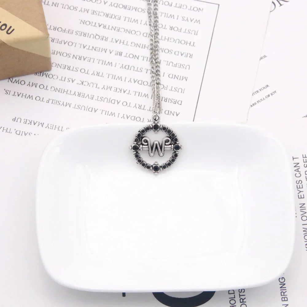 

TV Series Wednesday Addams Cosplay Necklace Morticia Rotatable Pendant Gothic Unisex Choker Jewelry Accessories Gifts