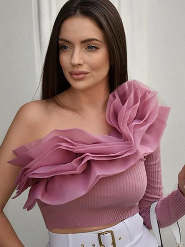 

Женский трикотажный пуловер на одно плечо, с рюшами и длинным рукавом